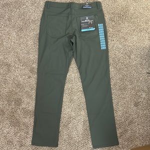 New - Member’s Mark Men’s Slim Fit Benton Performance Pant - Olive - 32x32